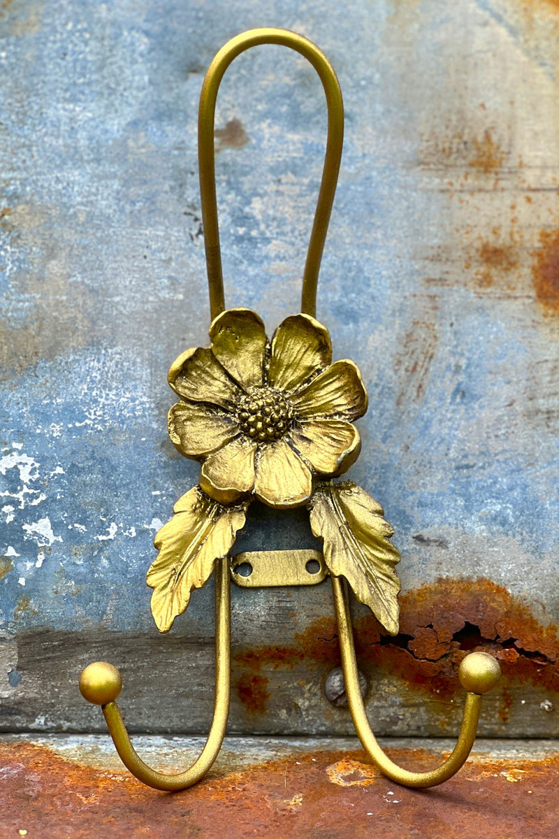 Gilded Metal Flower Hooks Assorted