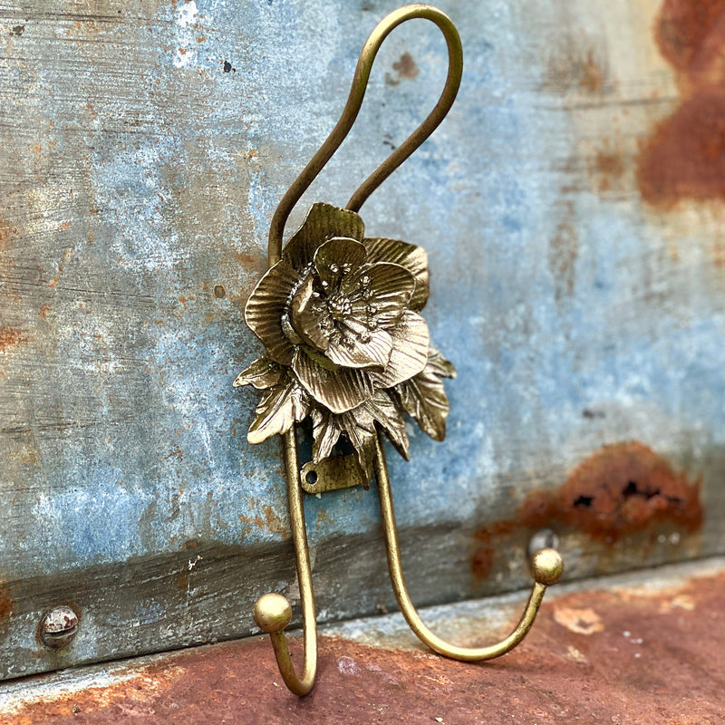 Gilded Metal Flower Hooks Assorted