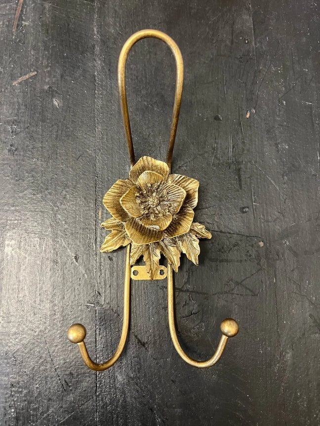 gold metal flower hook