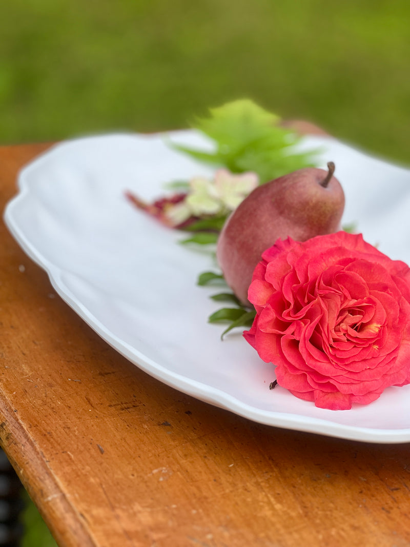 Nube White Melamine Cloud Platter by Beatriz Ball