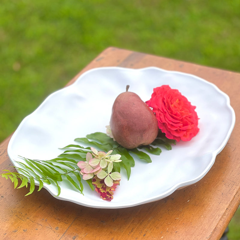 Nube White Melamine Cloud Platter by Beatriz Ball