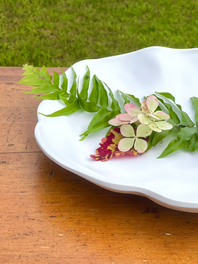 Nube White Melamine Cloud Platter by Beatriz Ball